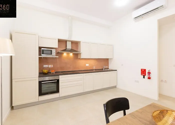 Live Like A Local - 3 Cities Home & 2 King Bed By 360 Estates